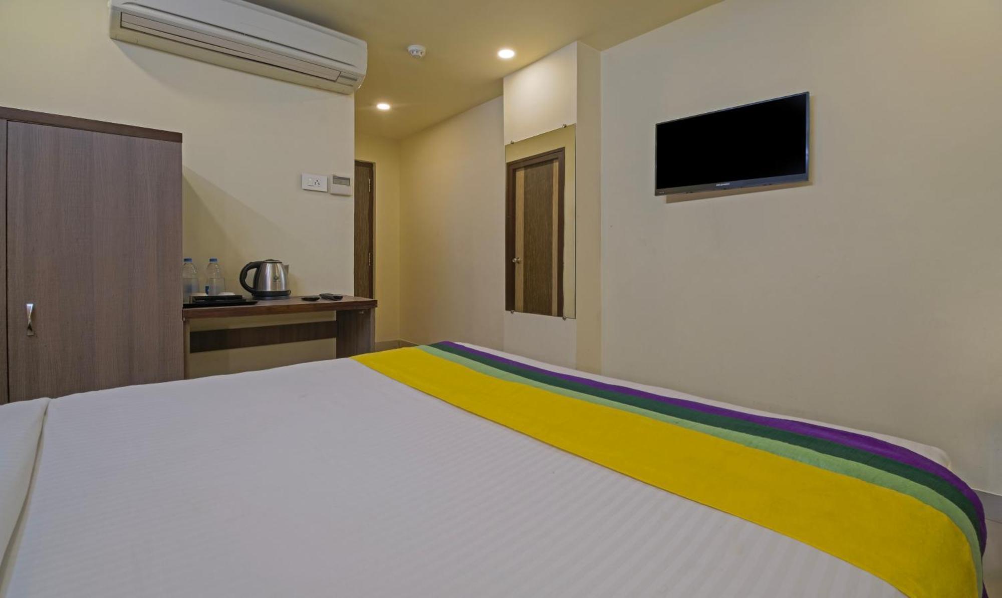 Itsy Hotels N Square 비자야와다 외부 사진