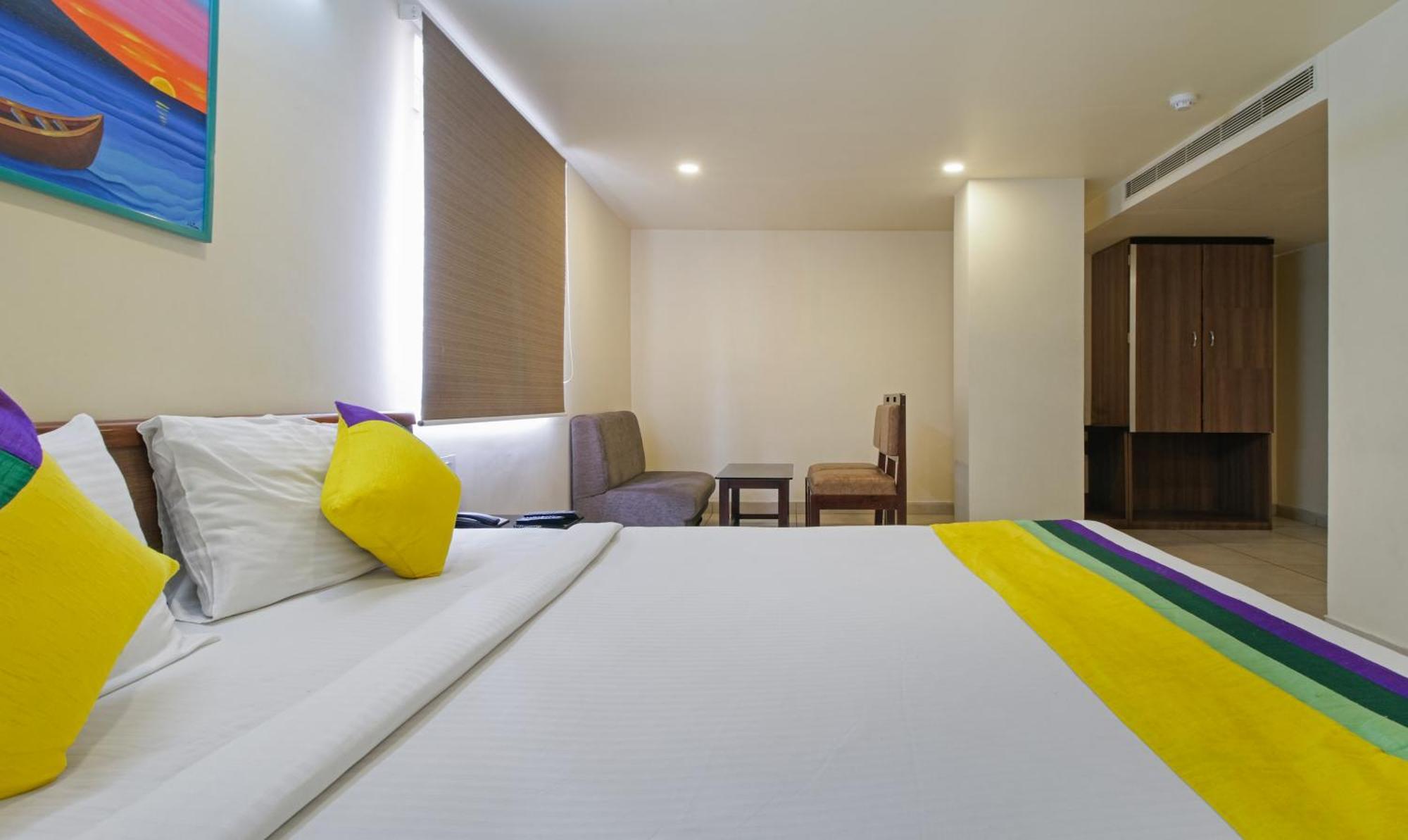 Itsy Hotels N Square 비자야와다 외부 사진