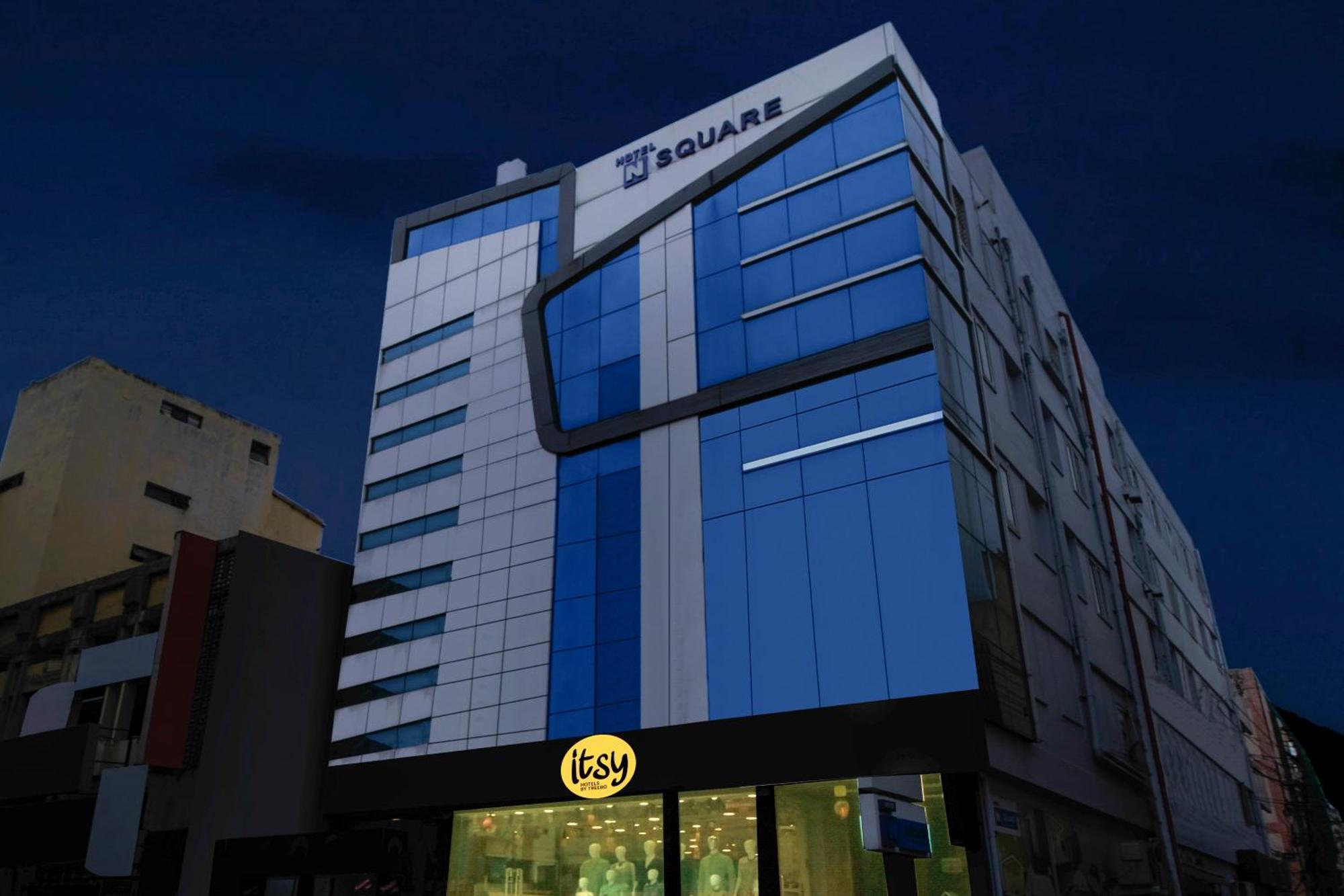 Itsy Hotels N Square 비자야와다 외부 사진